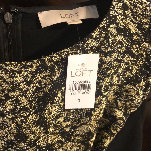 ⭐️ LOFT Black and Gold Brocade Sheath Dress - Picture 5 of 7